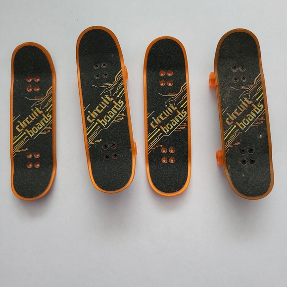 Tony Hawk Circuit Board Finger Boards Skateboards 4" Bundle - Picture 4 of 5